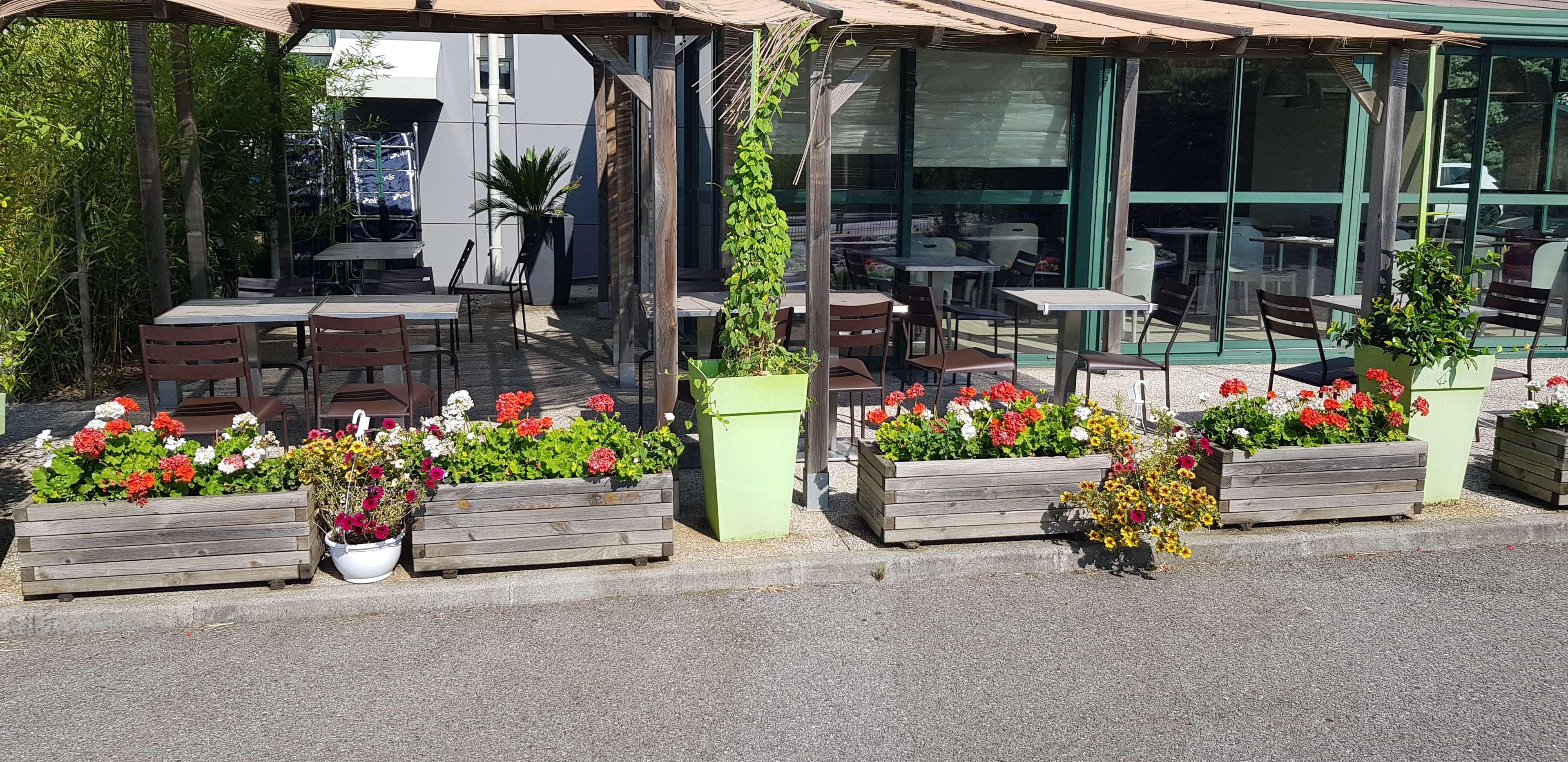 Campanile Valence Nord - Bourg-Les-Valence Hotel Exterior photo